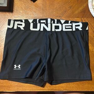 Under Armour youth xl Black Athletic spandex